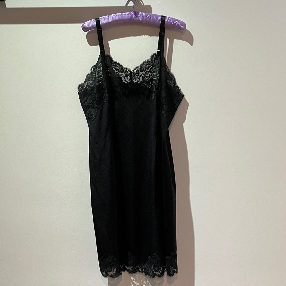 Vintage Wonder Maid lacey slip/dress | Size 40